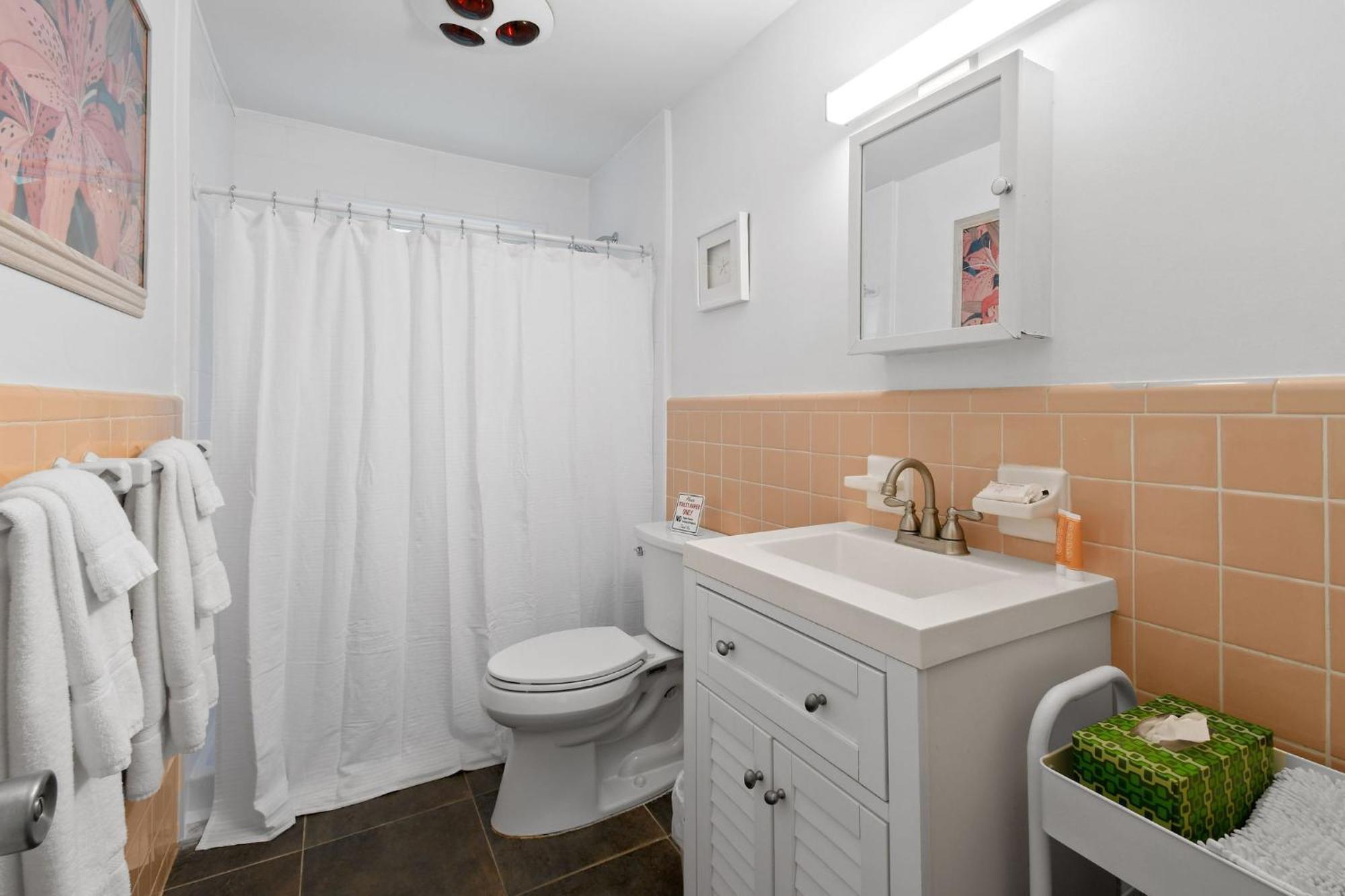 Sunshine Shores Boutique Apartments Palm Beach Shores Exteriér fotografie