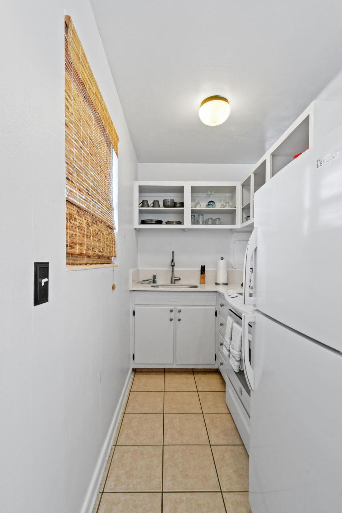 Sunshine Shores Boutique Apartments Palm Beach Shores Exteriér fotografie