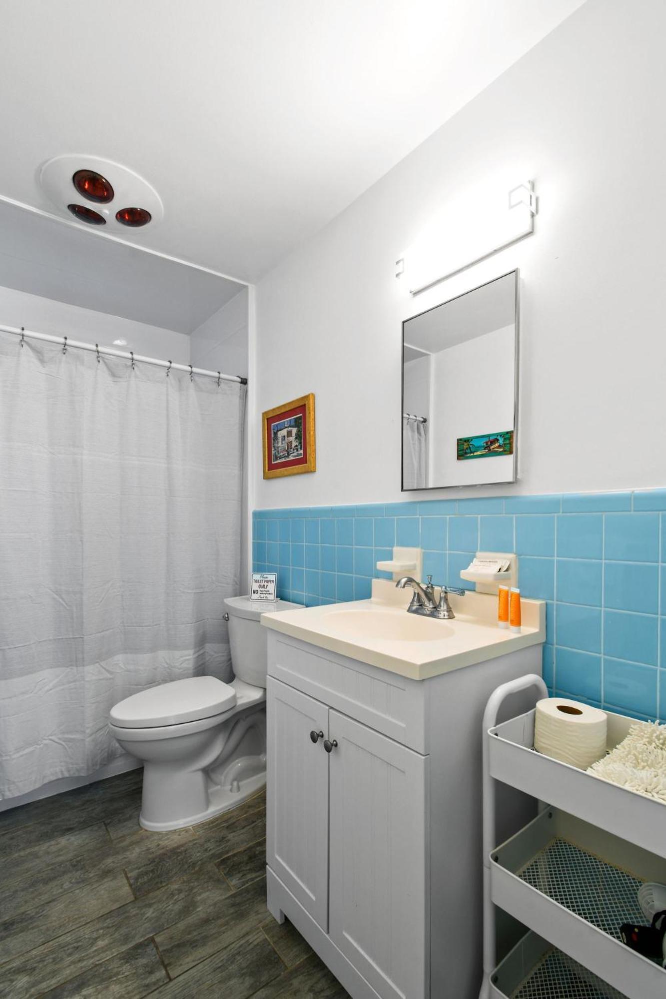 Sunshine Shores Boutique Apartments Palm Beach Shores Exteriér fotografie